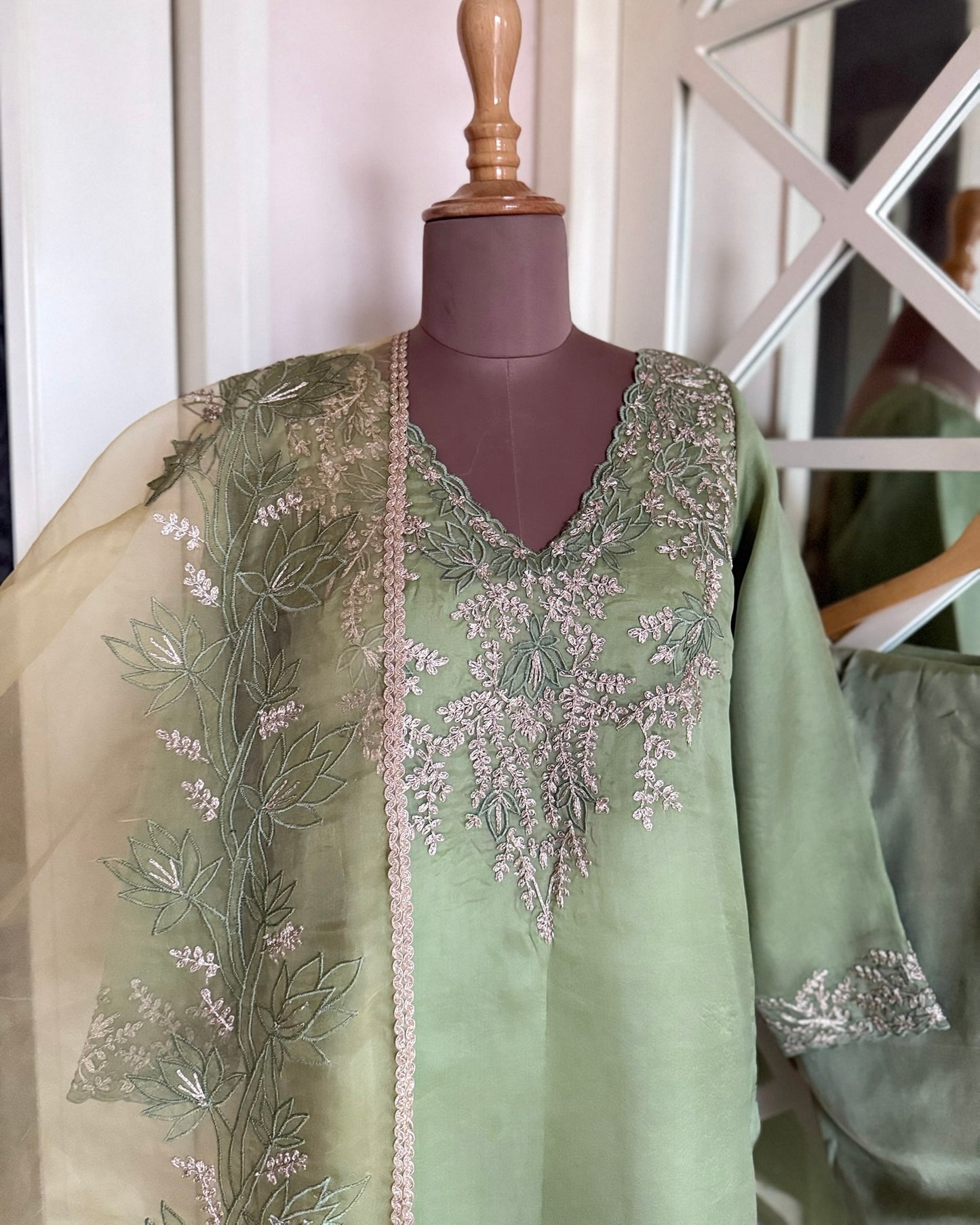 Pistachio Bloom Dori Suit