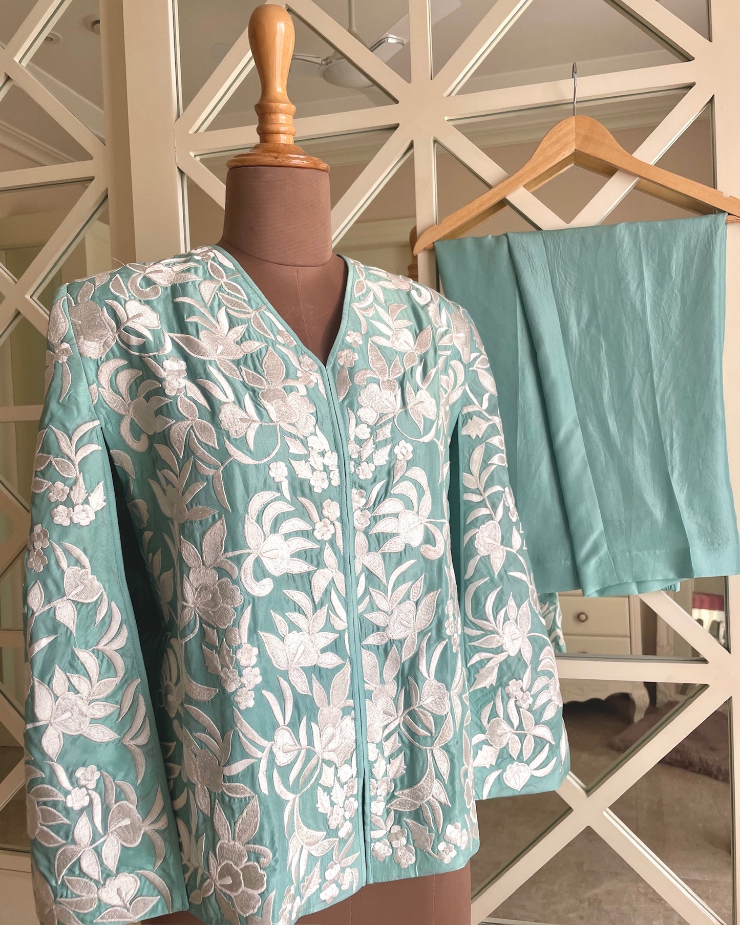 Blush Bloom Pure Silk Cape Set