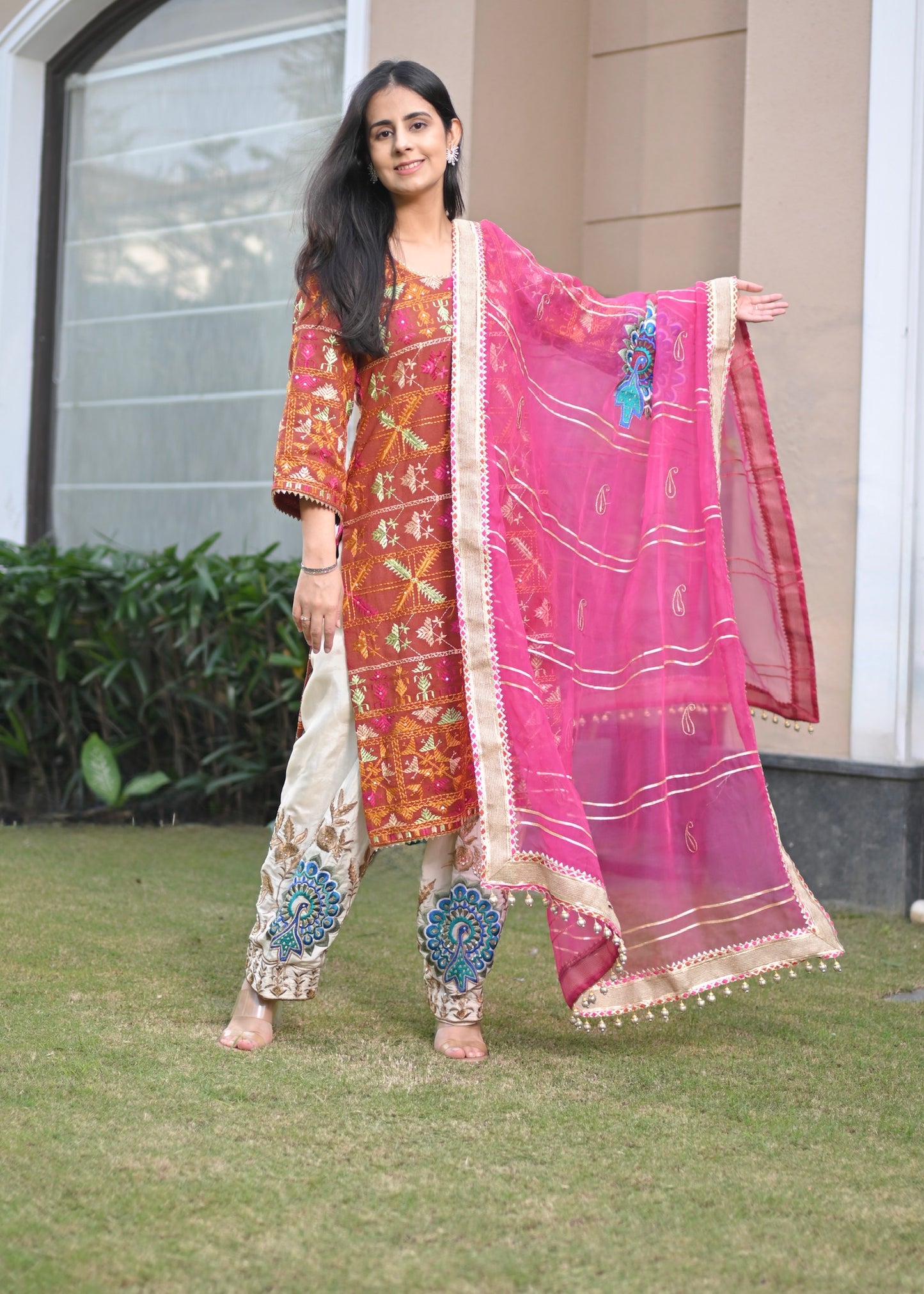 Gulabi Phulkari Elegance Set