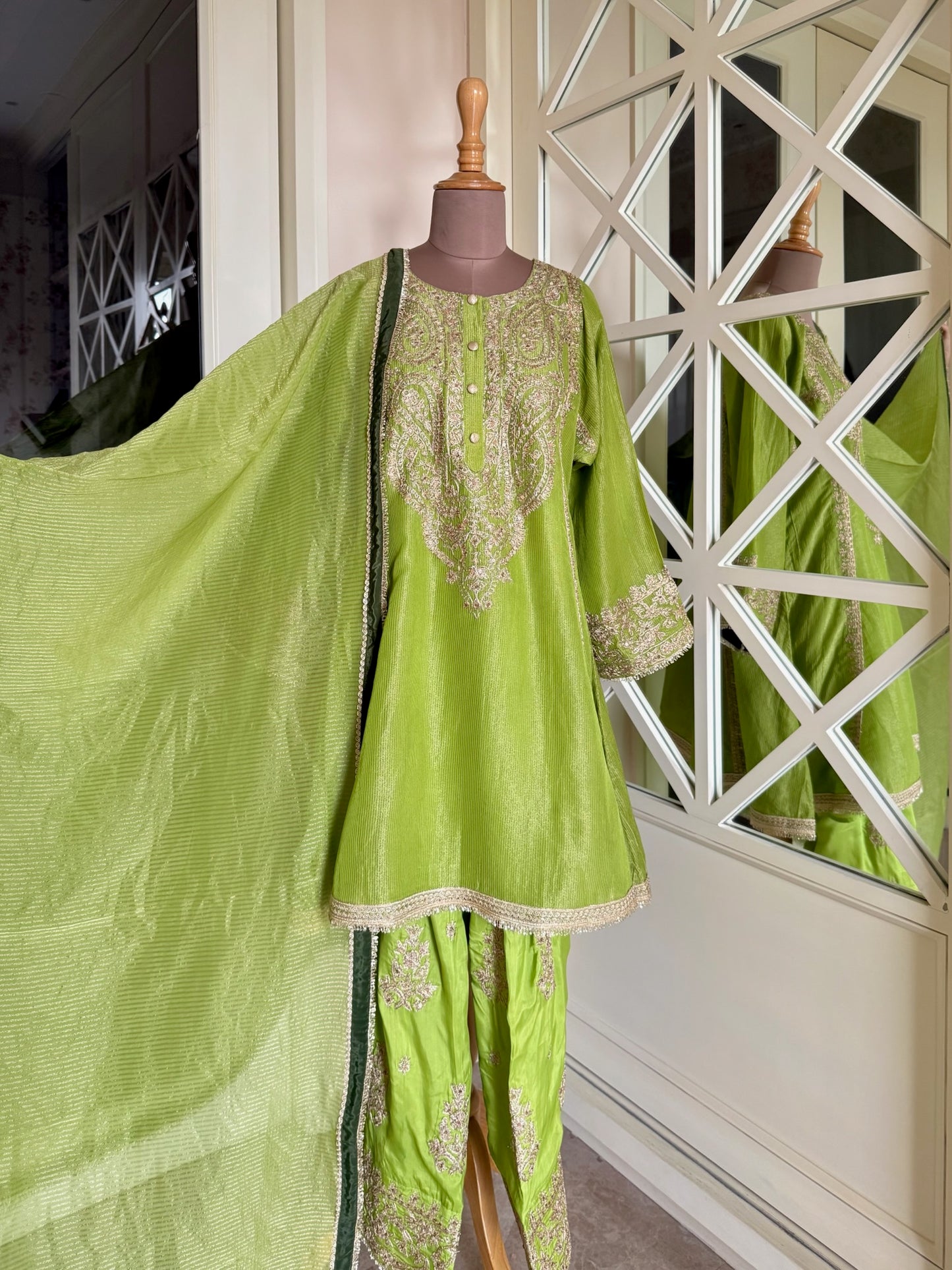 Meadow Glow – Organza Embroidered Set