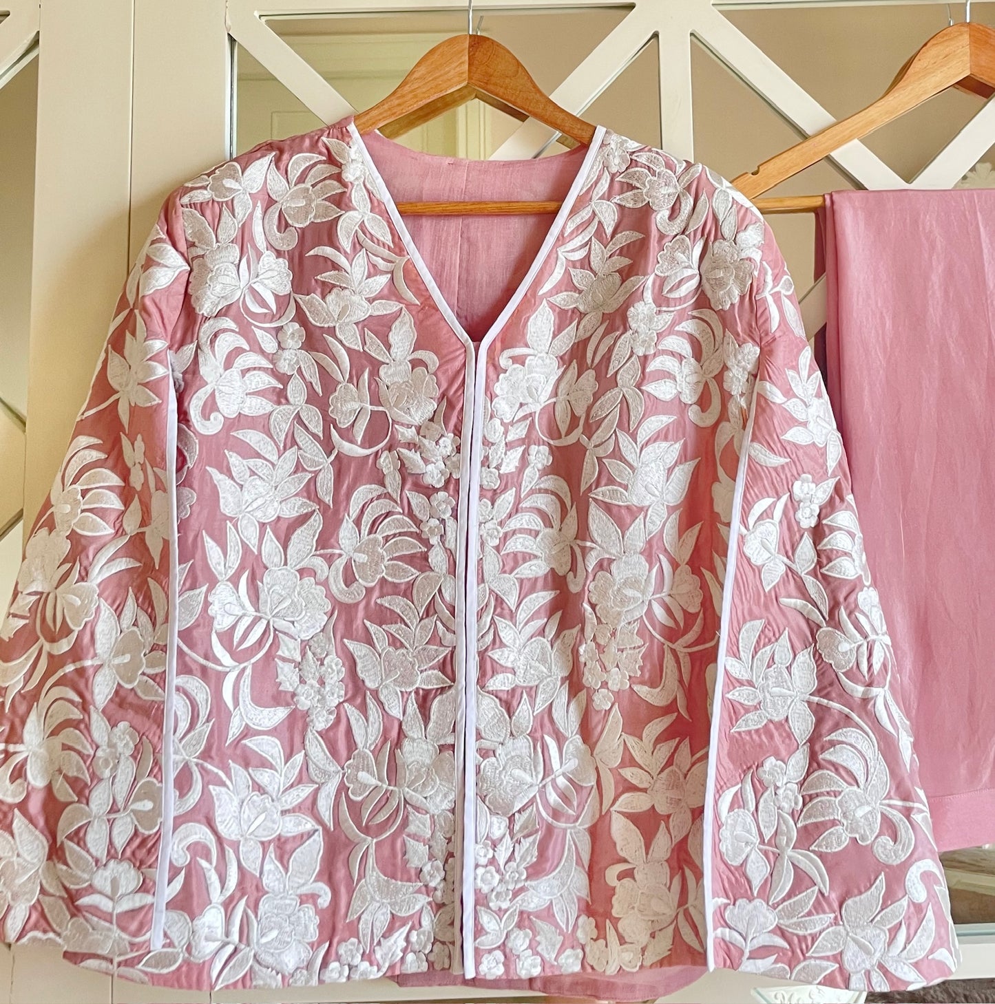 Blush Bloom Pure Silk Cape Set