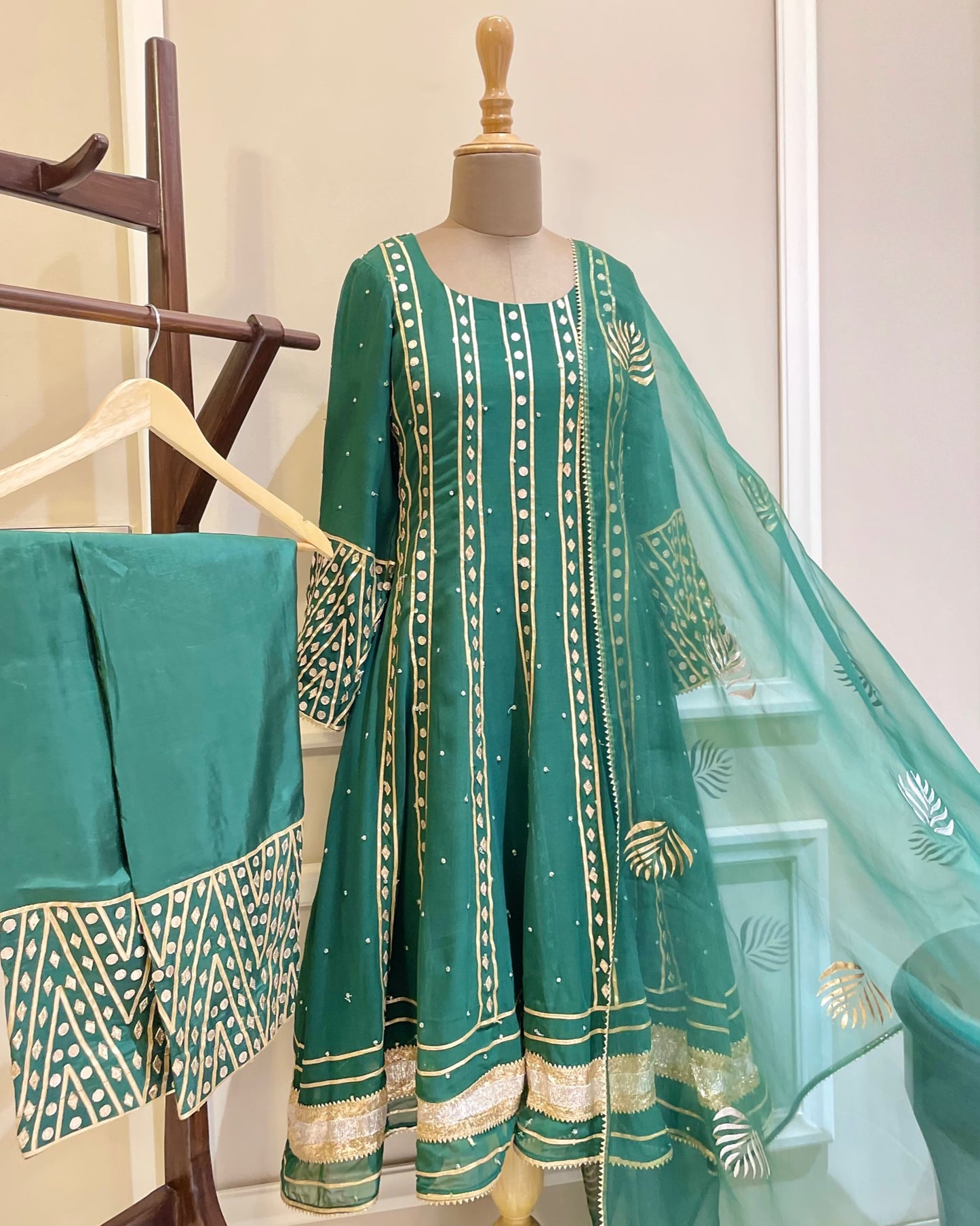 Elegant Green Anarkali Suit