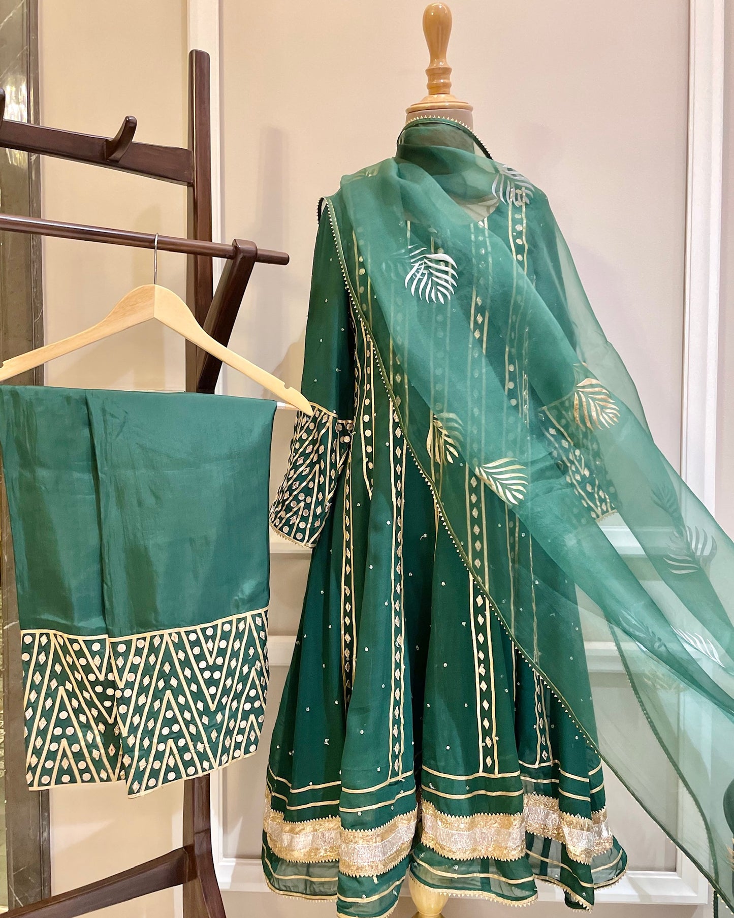 Elegant Green Anarkali Suit