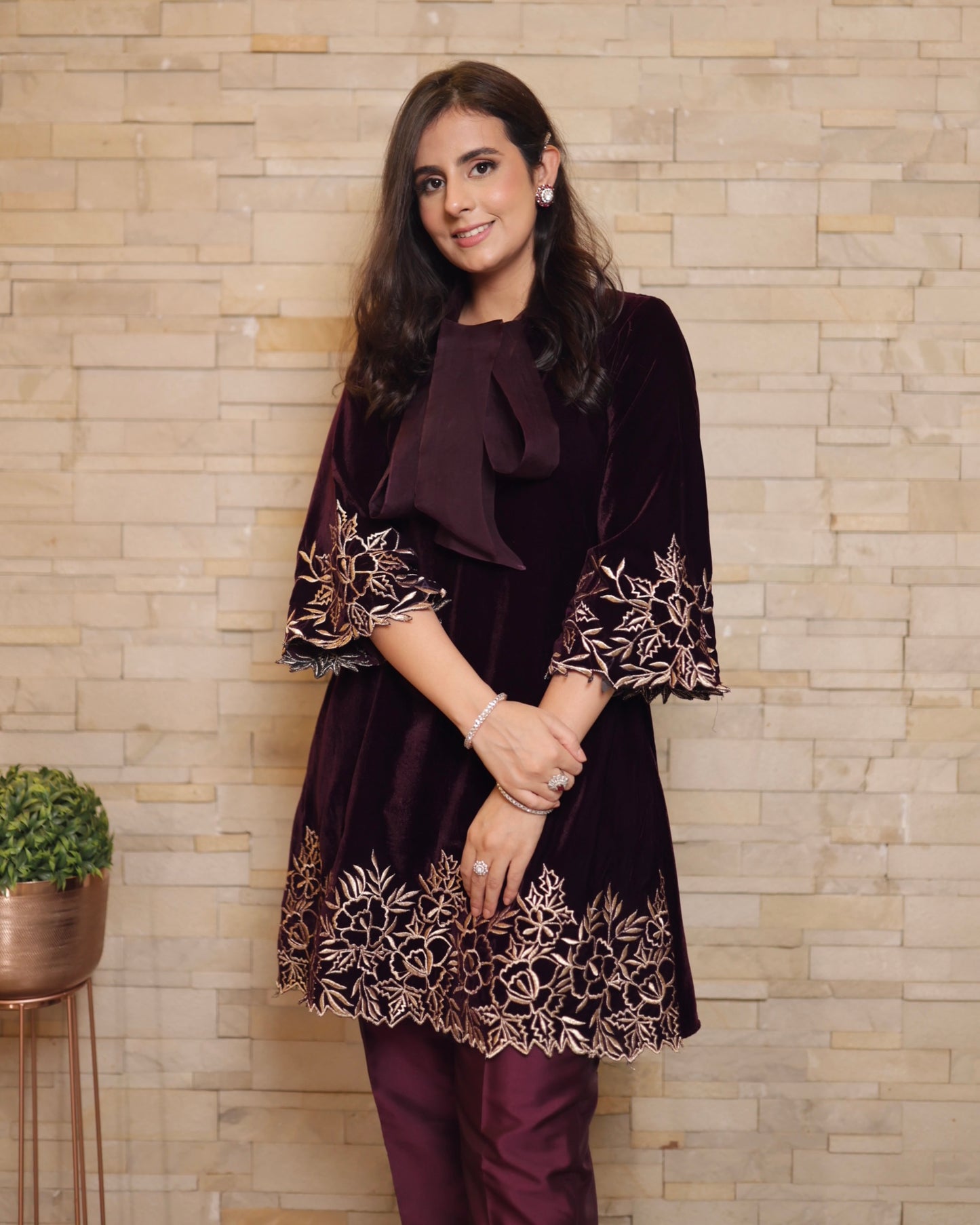 Maroon Velvet Bow Set