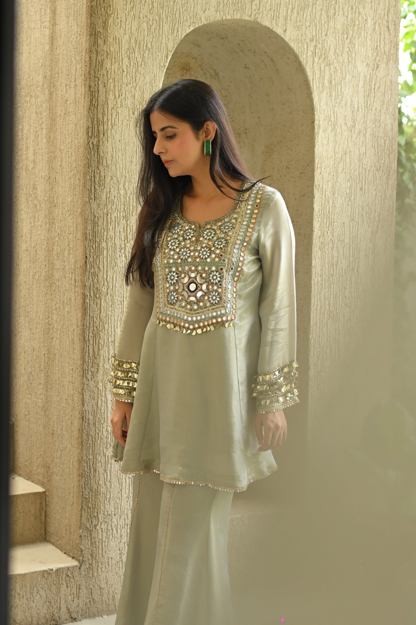 Sheesh Taara – Shimmer Mirror Hand-Embroidered Co-ord Set
