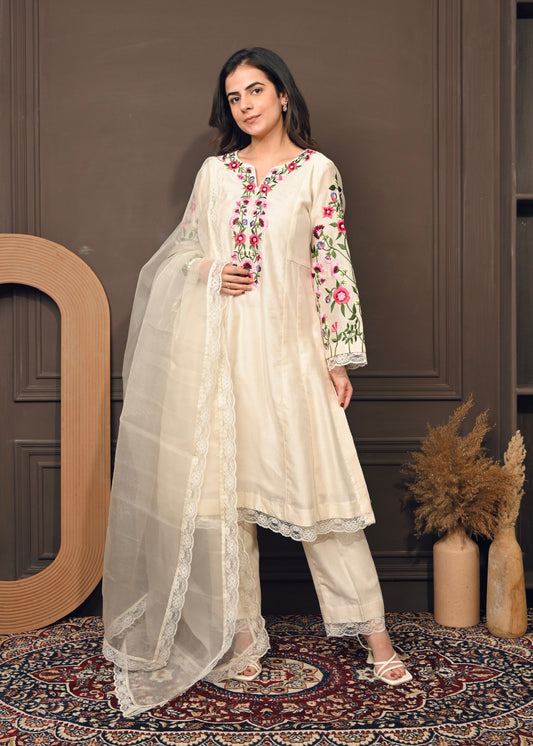 Phoolon Wali Baat – Ivory Chanderi Set