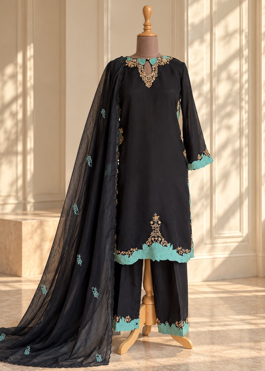 Noor-e-Siyaah
