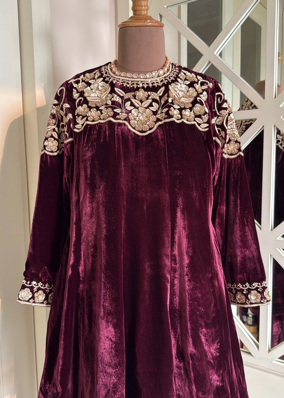 Sahar Velvet Luxe Set