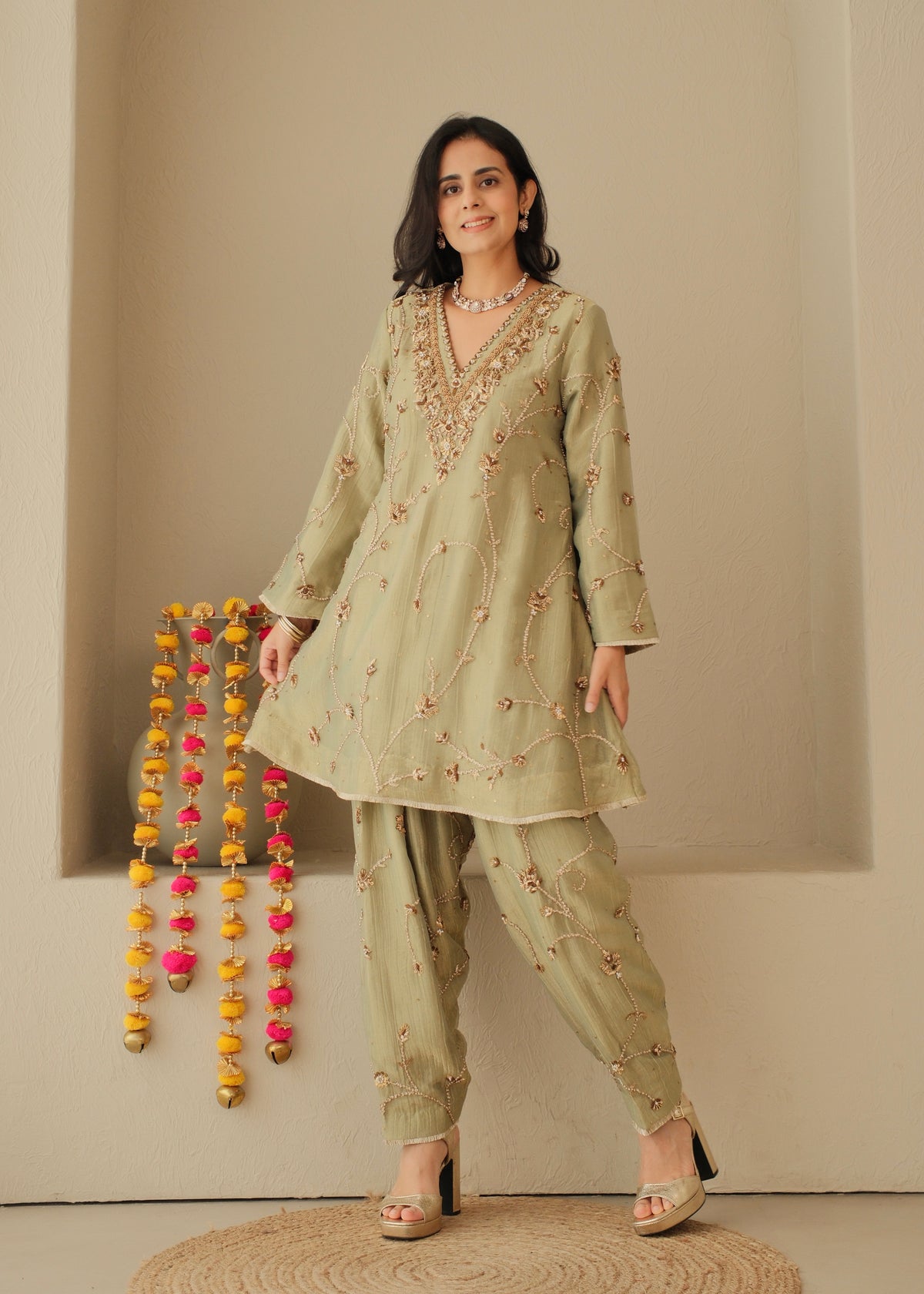 Pista Zari- Crushed Tissue Suit