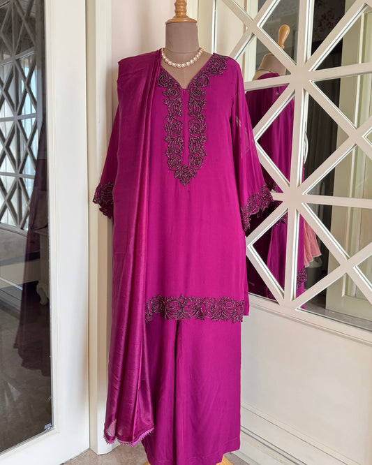 Ziya Fuchsia Cutdana Set
