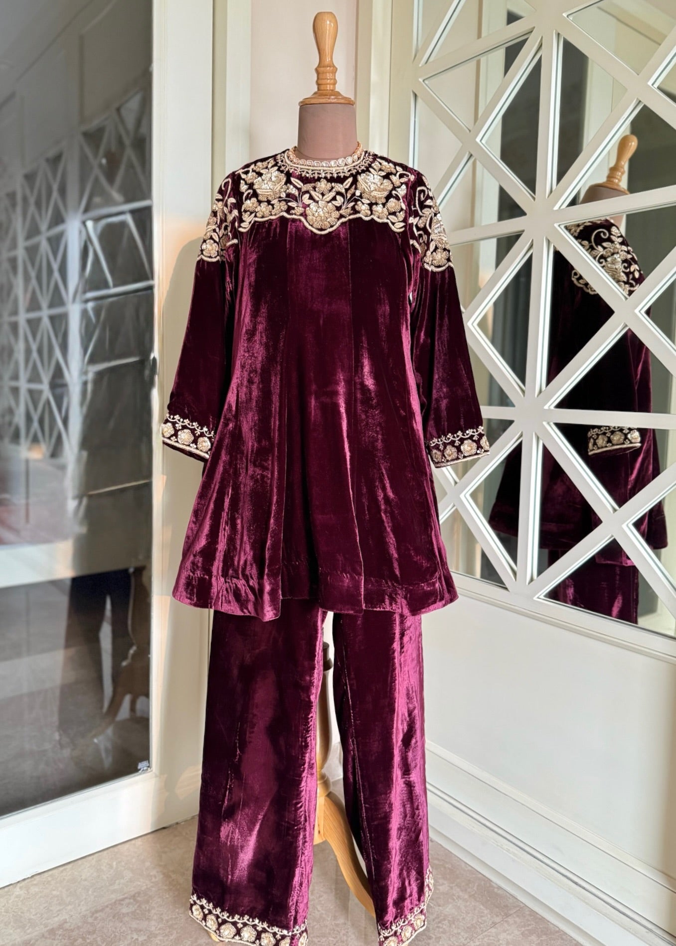 Sahar Velvet Luxe Set