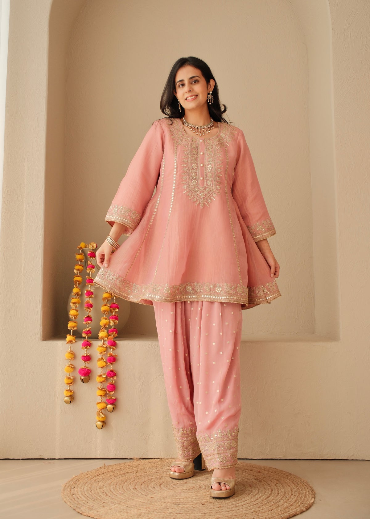 Gulabi Noor- Crushed Tissue Suit