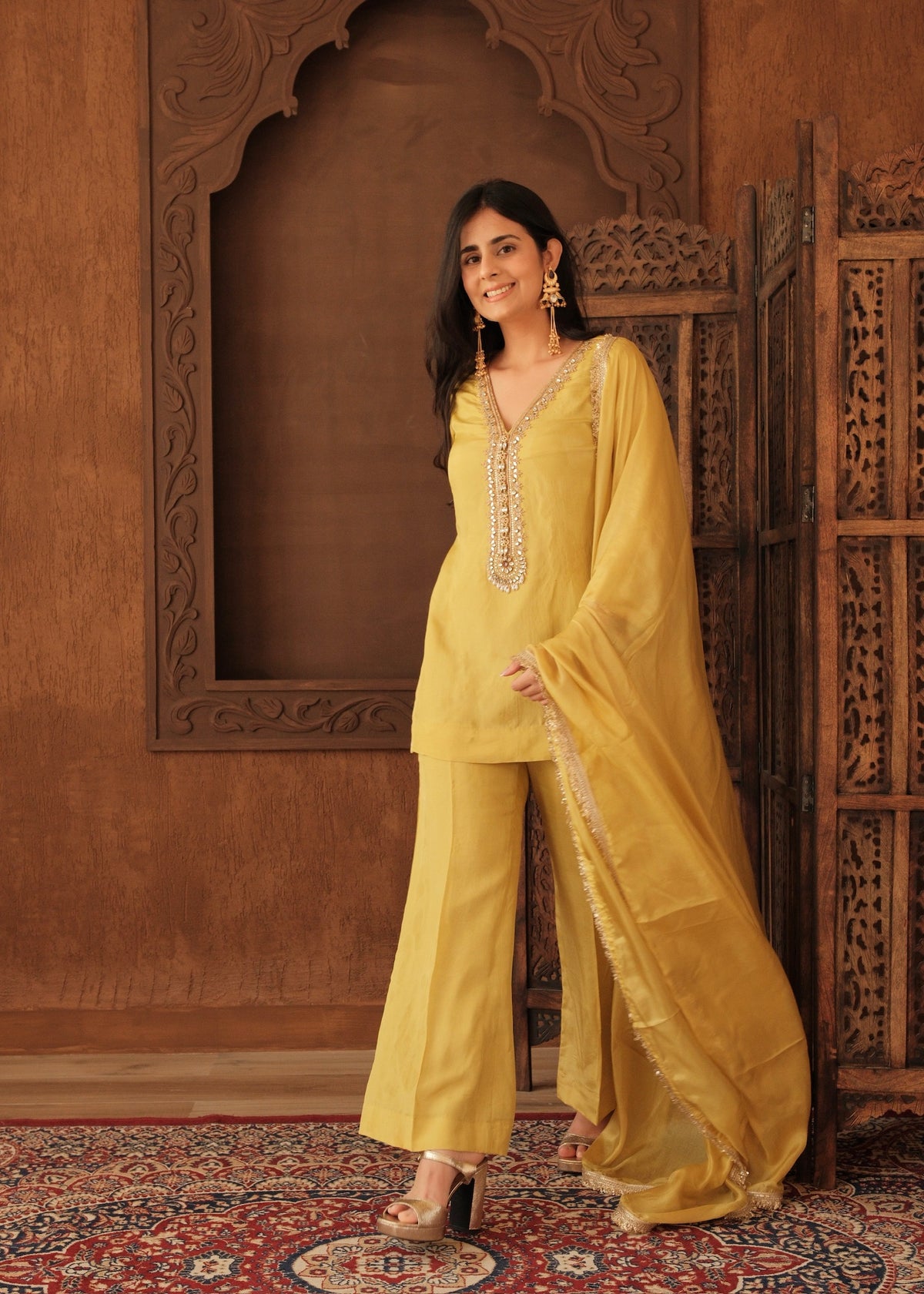 Sunehri Silk Set